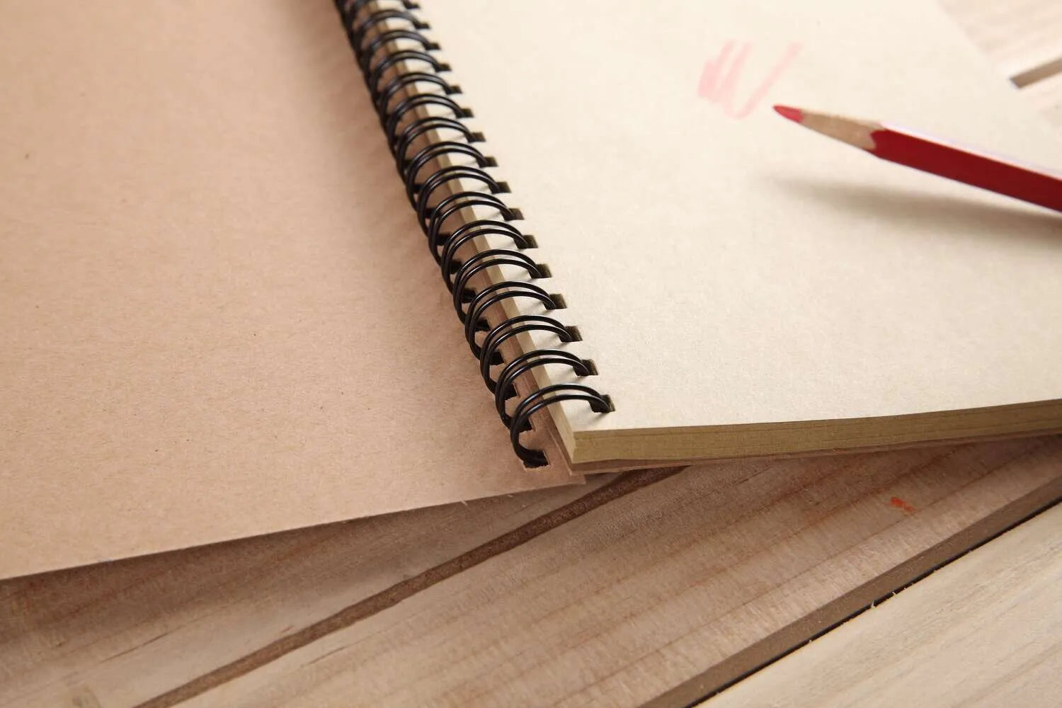 Artrack Paper Sketch Pad Wiro Bound 100 Pages