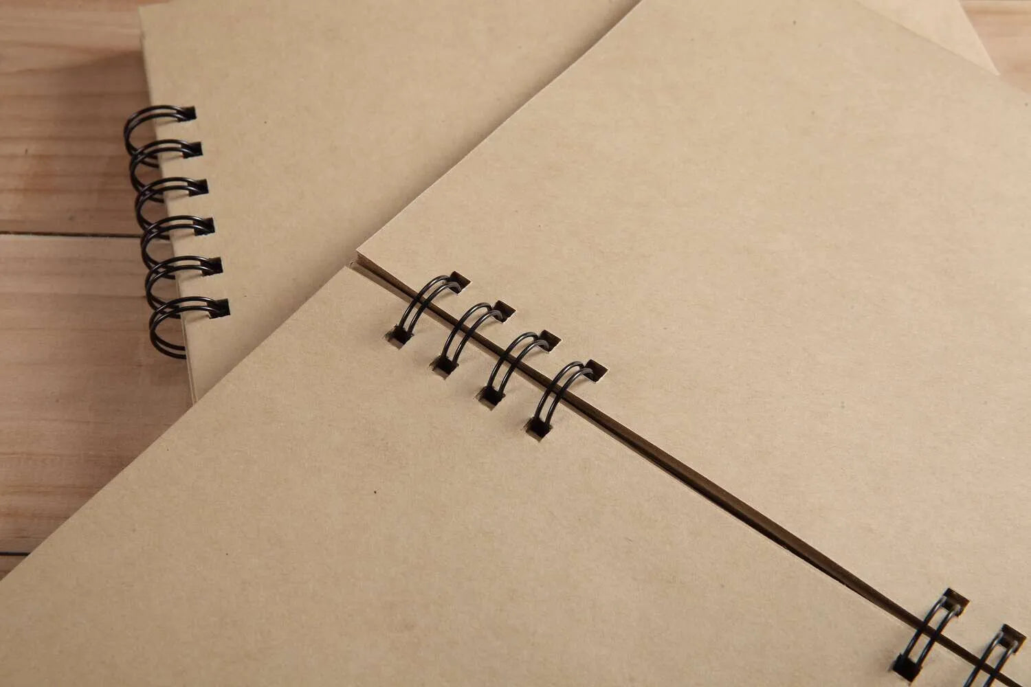 Artrack Toned Paper Kraft Sketchbook Wiro Bound 120 GSM