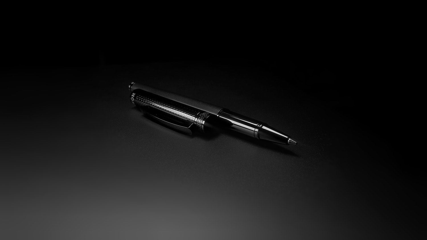 Horner | Levio | Rollerball Pen | Gunmetal Grey Horner