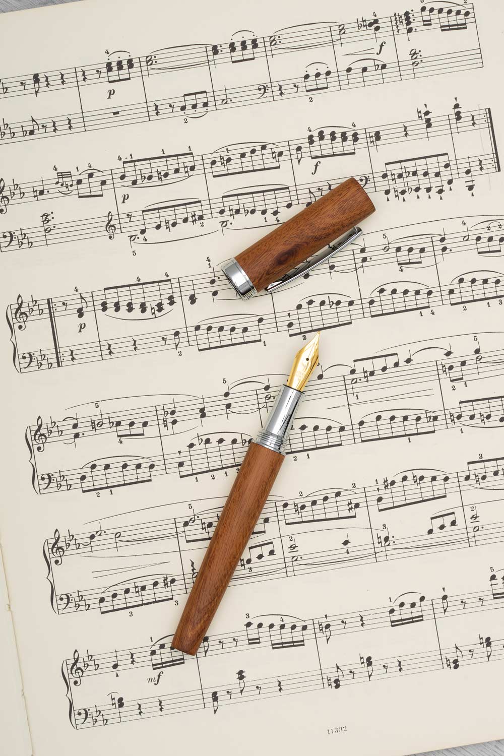 Horner | Scriptum | Fountain Pen | Mahogany Wood Horner