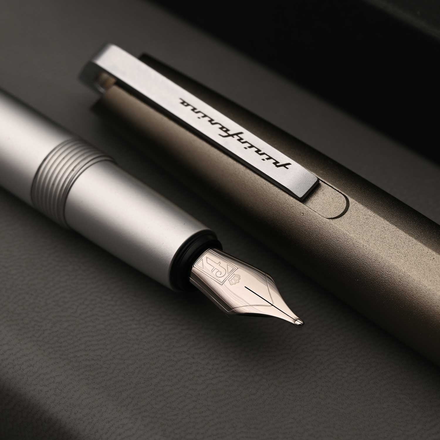 Pininfarina | Pf Go | Fountain pen | Titanio Pininfarina
