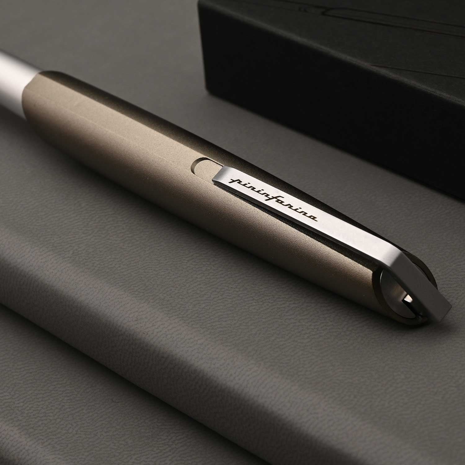 Pininfarina | Pf Go | Fountain pen | Titanio Pininfarina