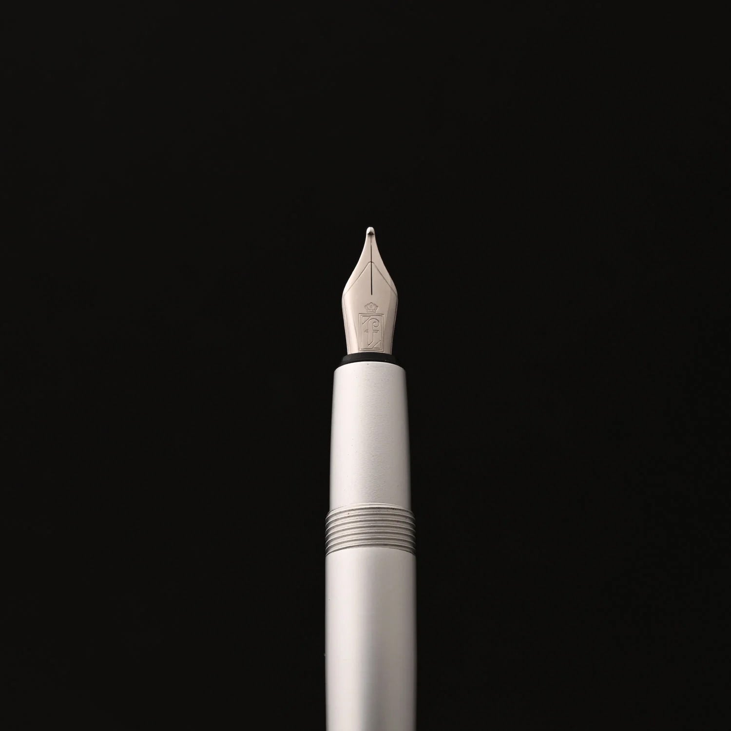 Pininfarina | Pf Go | Fountain pen | Titanio Pininfarina