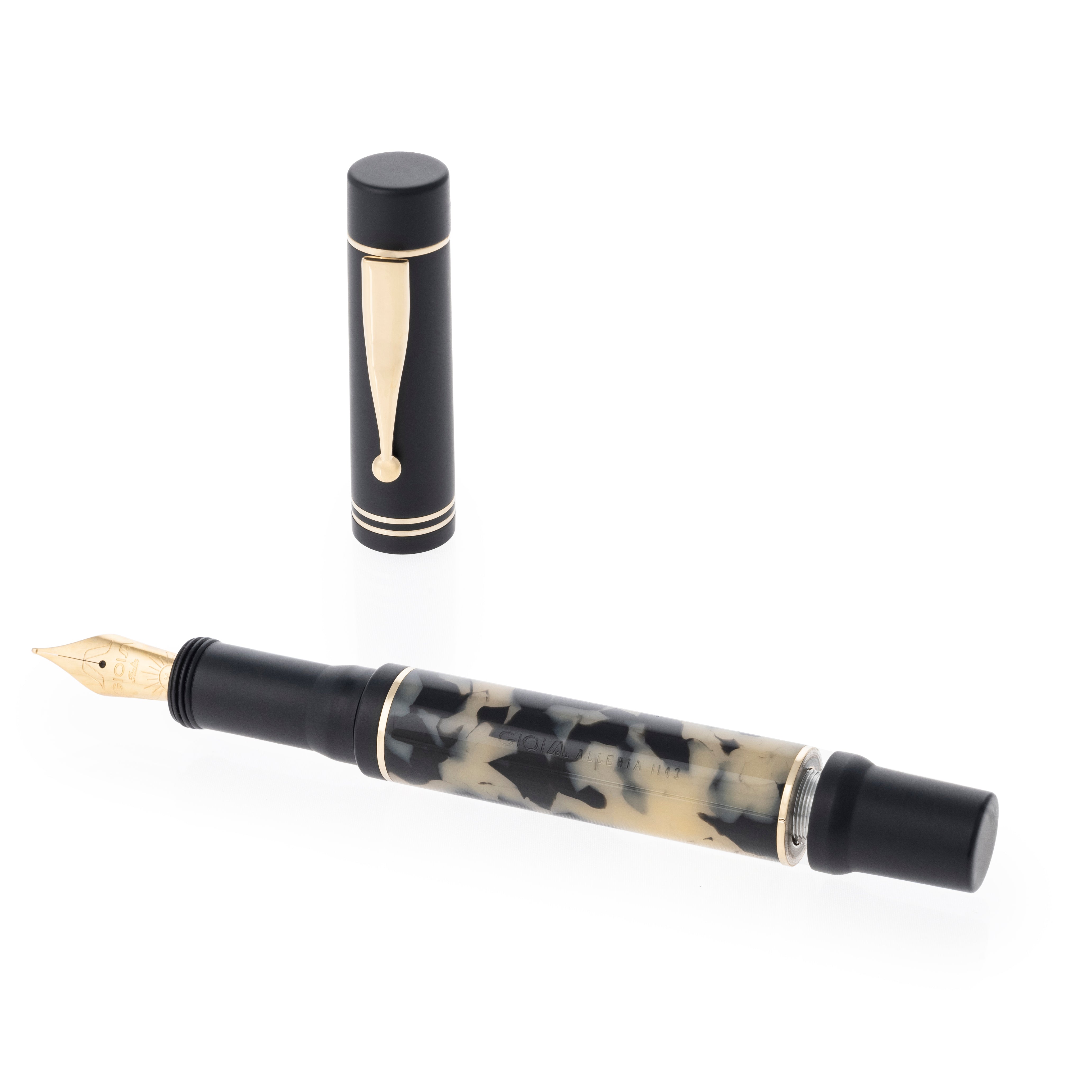 Gioia | Fountain Pen | Alleria | Tramonto Sand Black | Gold Trims Gioia