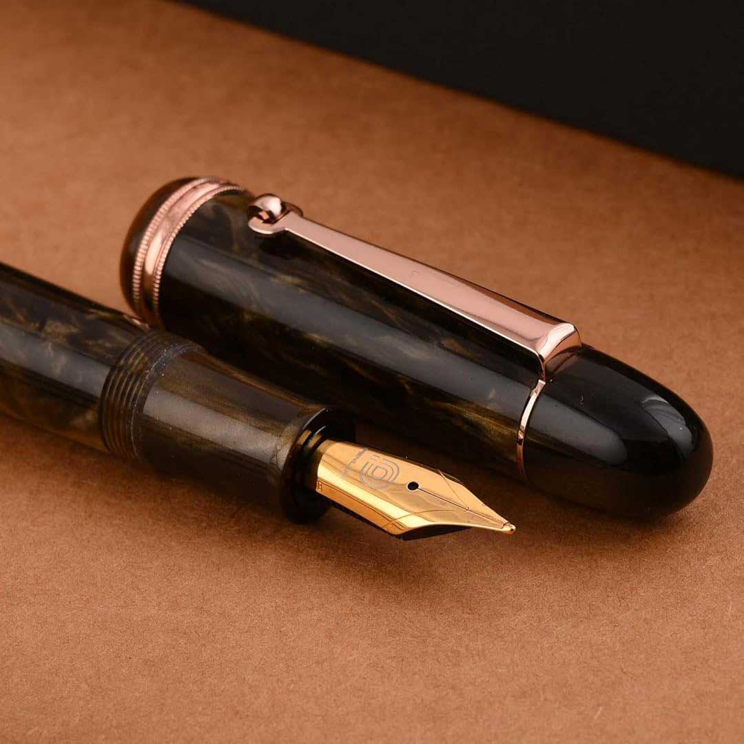 Penlux | Fountain Pen | Grande Brown Wave Penlux