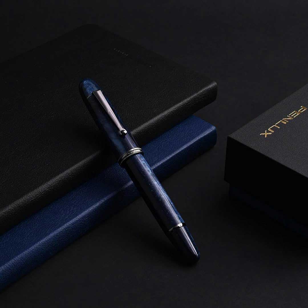 Penlux | Fountain Pen | Masterpiece Delgado | Firefly Penlux