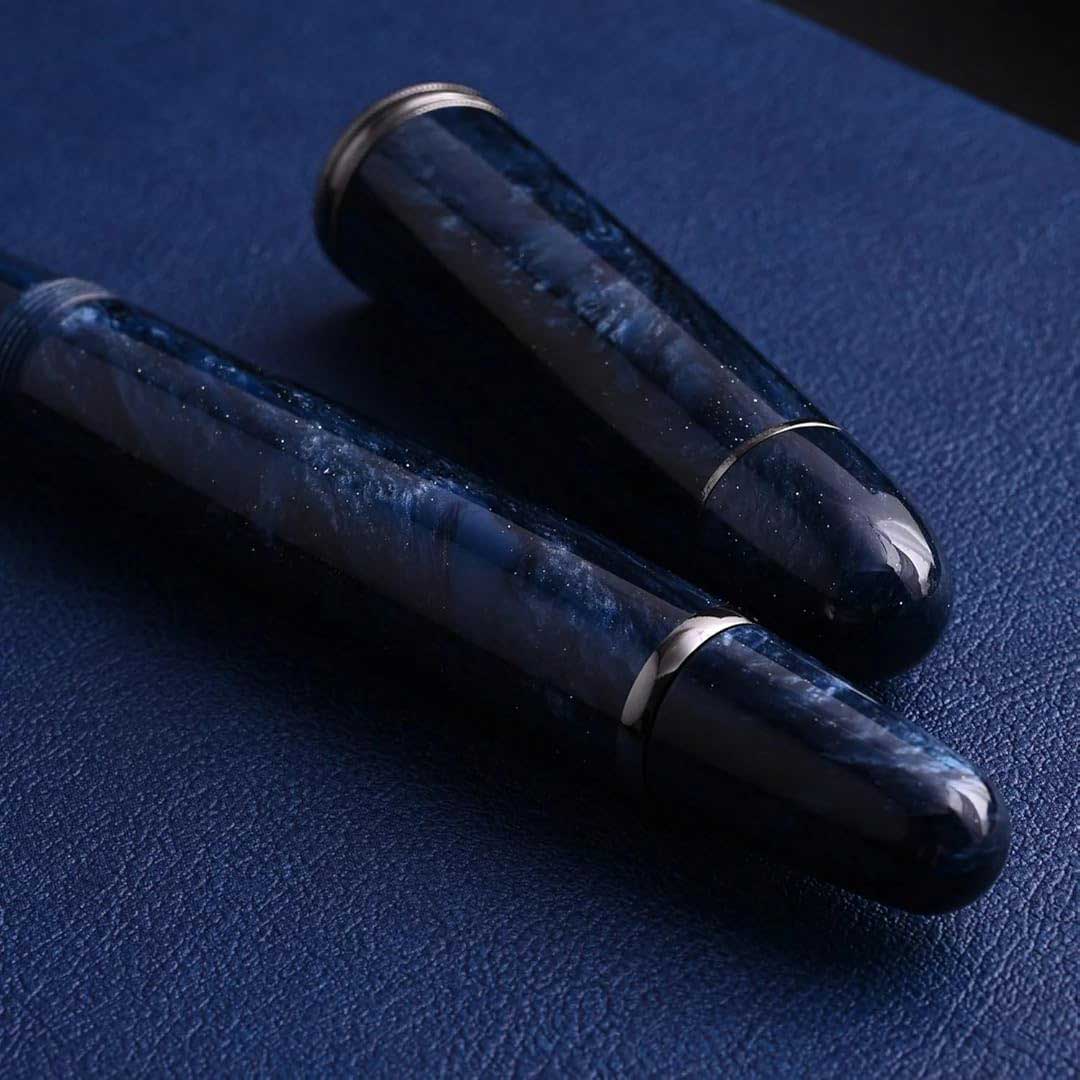 Penlux | Fountain Pen | Masterpiece Delgado | Firefly Penlux