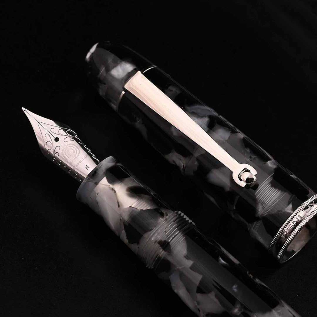 Penlux | Koi | Fountain Pen | King Body | Black & White | Piston Filling Penlux