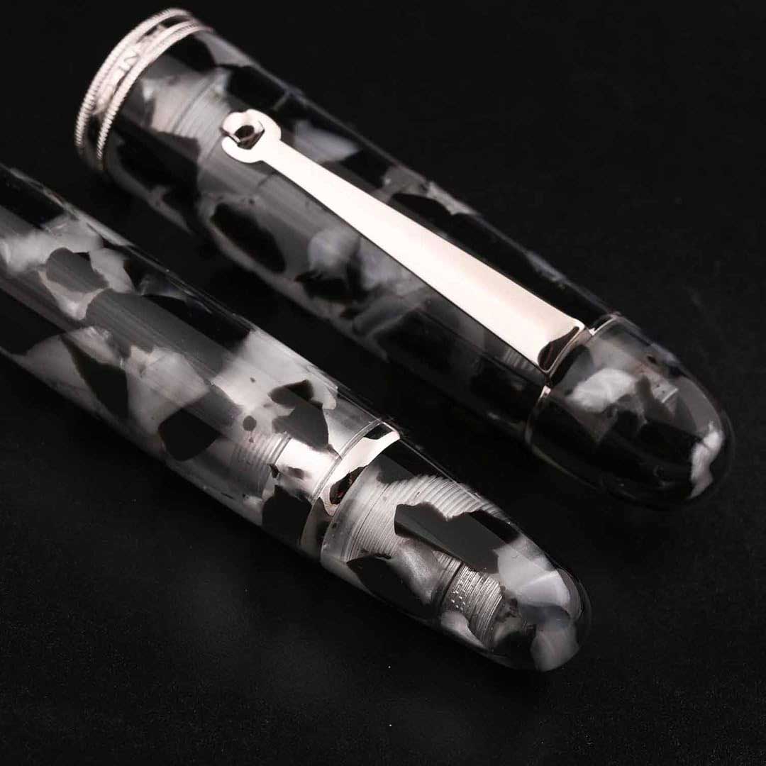 Penlux | Koi | Fountain Pen | King Body | Black & White | Piston Filling Penlux