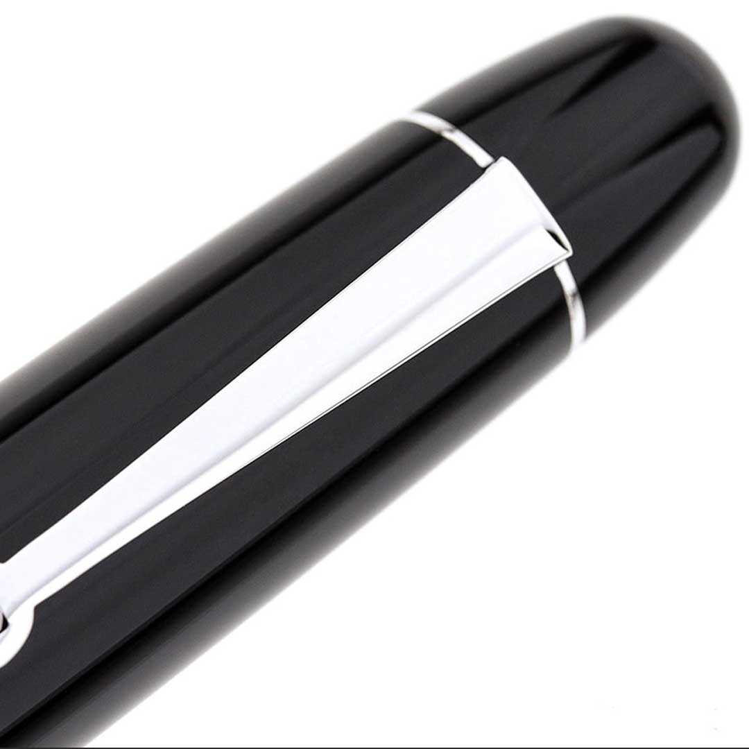 Penlux | Masterpiece Grande | Fountain Pen | Black Body | Piston Filling Penlux