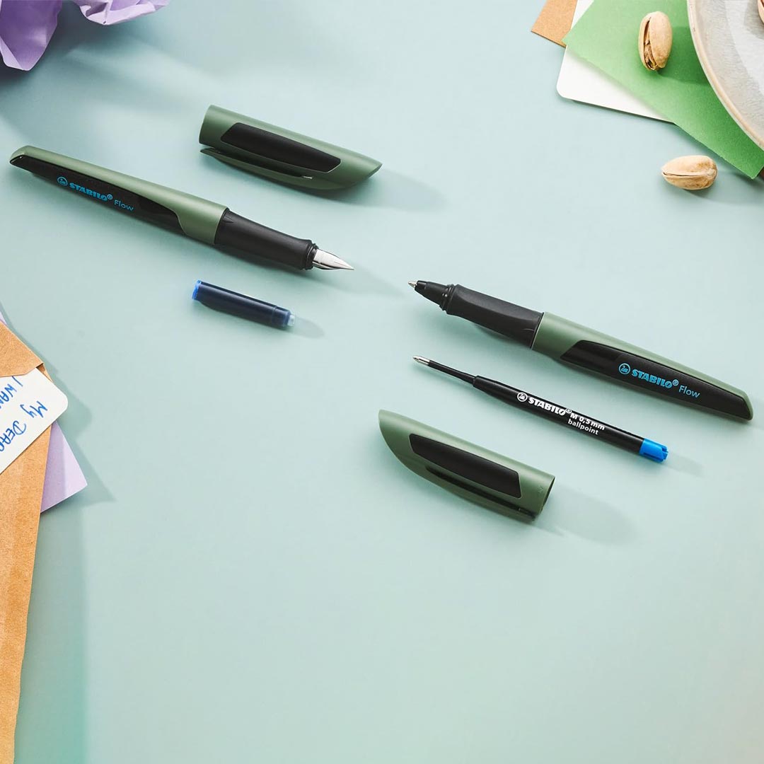 Stabilo | Flow | Ballpoint Pen | Black | Pack of 1 | Including Blue Refill | 0.5mm Stabilo