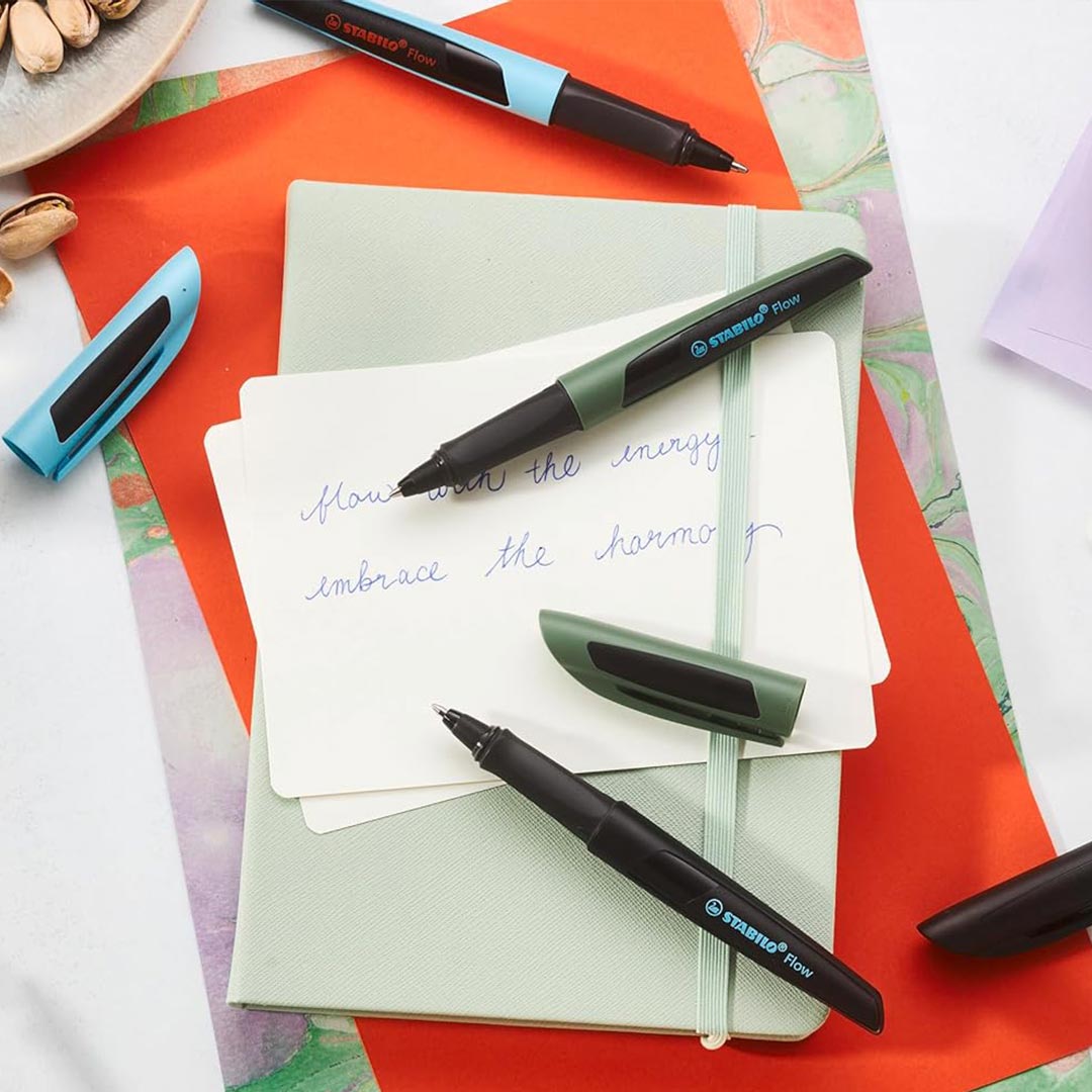 Stabilo | Flow | Ballpoint Pen | Black | Pack of 1 | Including Blue Refill | 0.5mm Stabilo